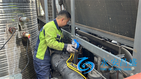 蘇州大型廠房美的中央空調維修 風冷模塊機壓縮機常見故障及其原因