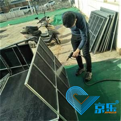 新風管道暗藏健康危機?專業工程師詳解清洗避坑指南